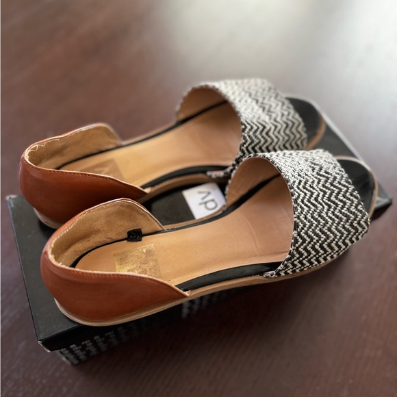 Black and Tan Sandals - Picture 1 of 5